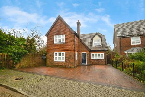 Bramley Gardens, Coxheath, Maidstone, Kent, ME17