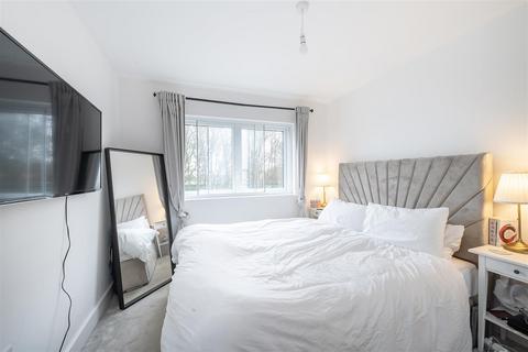 undefined, 15 Sandridge Park, St Albans
