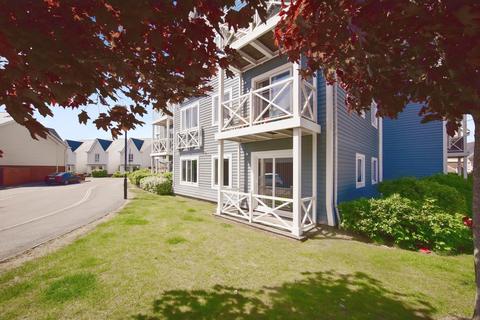 2 bedroom flat for sale, Poynder Drive, Snodland, ME6