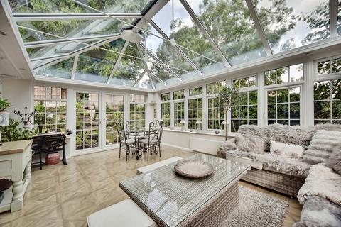 Sittingbourne Road, Maidstone, Kent, ME14