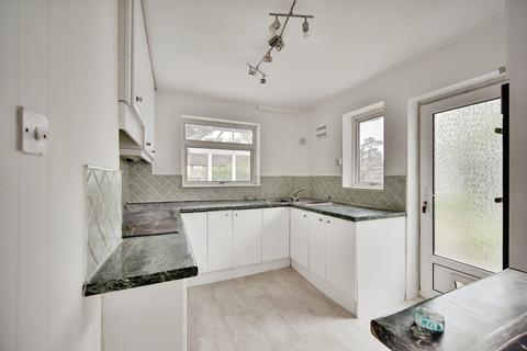 3 bedroom bungalow for sale, Kingsgate Close, Maidstone, Kent, ME16