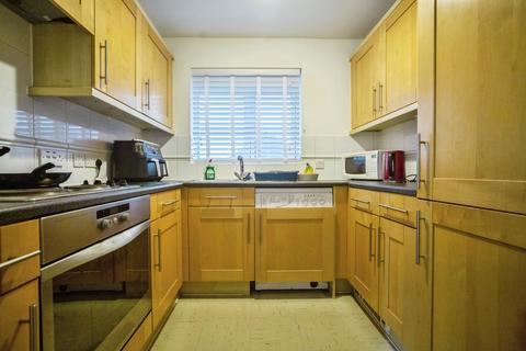 1 bedroom flat for sale, St. Peters Street, Maidstone, Kent, ME16