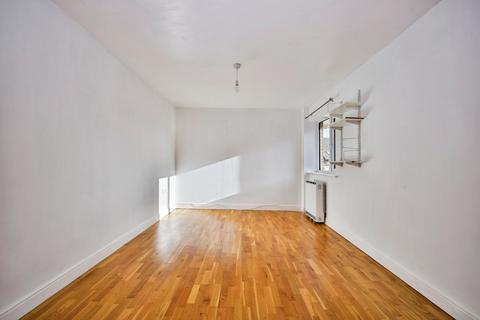2 bedroom flat for sale, St. Peters Street, Maidstone, Kent, ME16