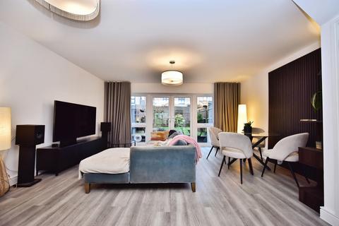 3 bedroom terraced house for sale, Ruton Square, Kings Hill, West Malling, Kent, ME19