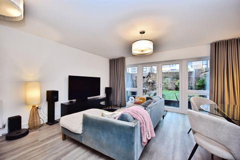 3 bedroom terraced house for sale, Ruton Square, Kings Hill, West Malling, Kent, ME19