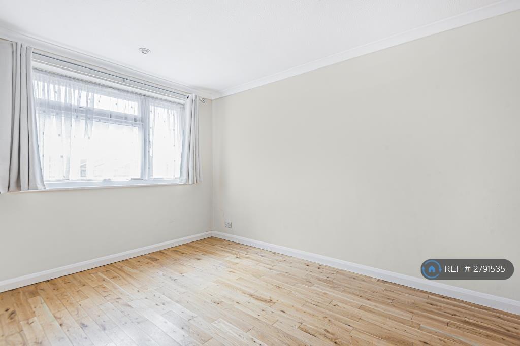 Bedroom 1 (With Built In Wardrobe)