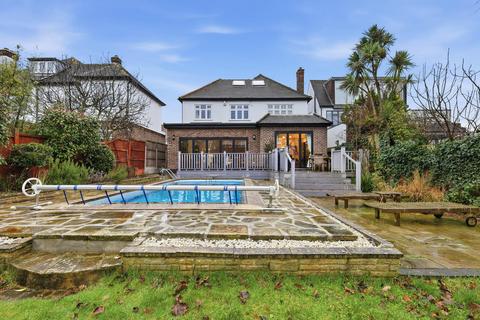 undefined, Hollybush Close, Snaresbrook