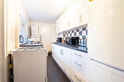 4 bedroom terraced house for sale, Stephenson Road, High Heaton, Newcastle Upon Tyne