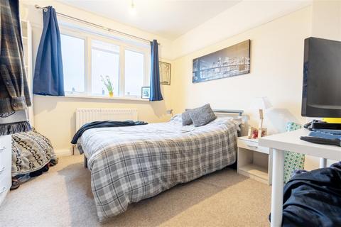 4 bedroom terraced house for sale, Stephenson Road, High Heaton, Newcastle Upon Tyne