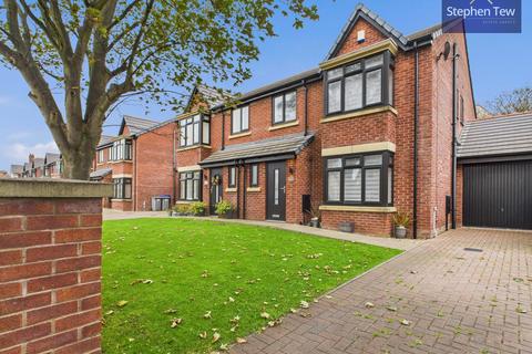 4 bedroom semi-detached house for sale, Stonyhill Avenue, Blackpool, FY4