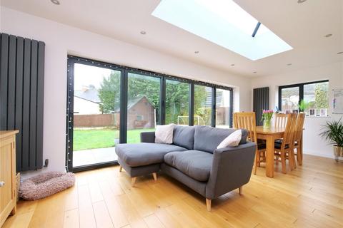 undefined, Spacious four bedroom family home - Hallatrow