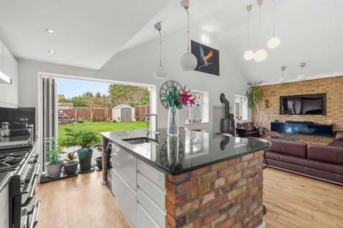 undefined, Royston Way, Slough SL1