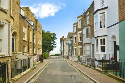 4 bedroom terraced house for sale, Addington Street, Ramsgate, Kent, CT11