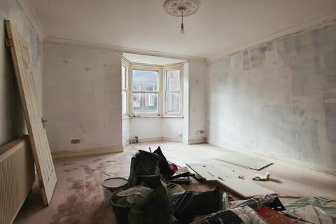 3 bedroom flat for sale, High Street, Ramsgate, Kent, CT11