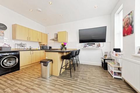 2 bedroom flat for sale, South Eastern Road, RAMSGATE, Kent, CT11