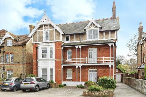 Westgate Bay Avenue, Westgate-on-Sea, Kent, CT8