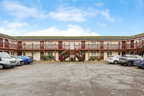 1 bedroom flat for sale, The Oaks, St. Nicholas At Wade, Birchington, Kent, CT7