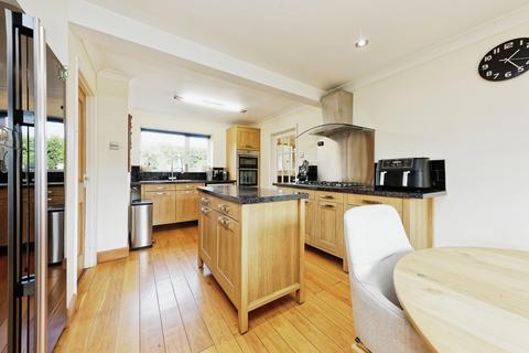 4 bedroom detached house for sale, Rydal Avenue, Ramsgate, Kent, CT11