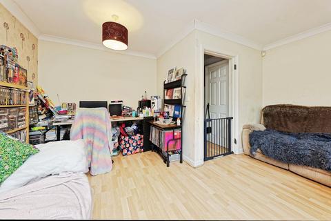 4 bedroom terraced house for sale, Lillian Road, Ramsgate, Kent, CT11