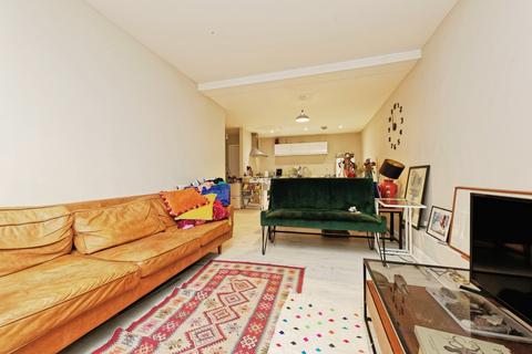 2 bedroom flat for sale, Hawley Square, Margate, Kent, CT9