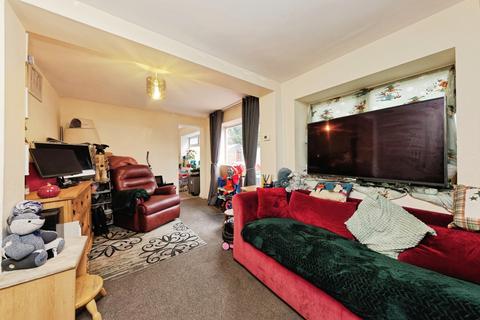 2 bedroom flat for sale, Surrey Road, Cliftonville, Margate, Kent, CT9