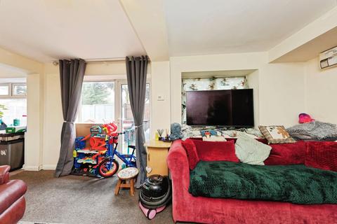 2 bedroom flat for sale, Surrey Road, Cliftonville, Margate, Kent, CT9