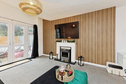 2 bedroom flat for sale, Surrey Road, Cliftonville, Margate, Kent, CT9