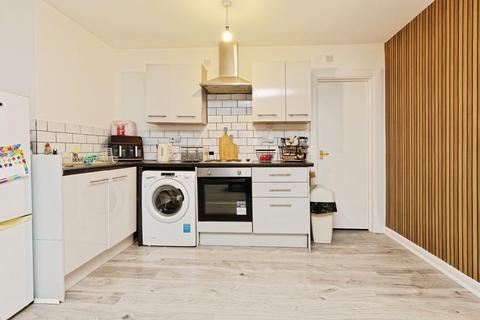 2 bedroom flat for sale, Surrey Road, Cliftonville, Margate, Kent, CT9