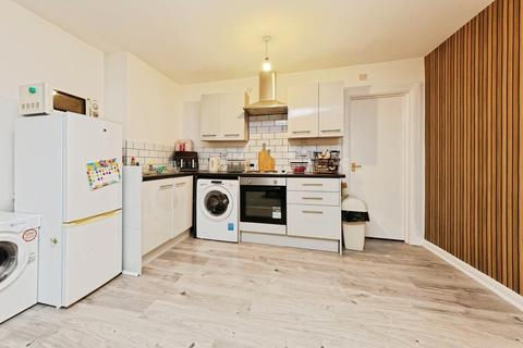 2 bedroom flat for sale, Surrey Road, Cliftonville, Margate, Kent, CT9