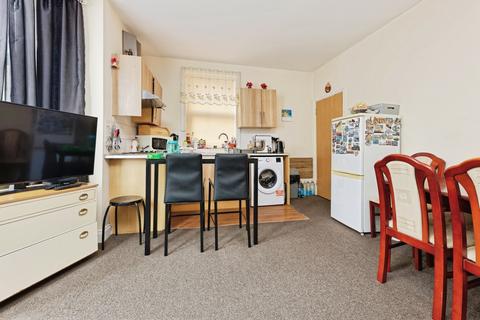 2 bedroom flat for sale, Surrey Road, Cliftonville, Margate, Kent, CT9