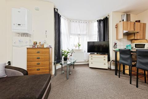 2 bedroom flat for sale, Surrey Road, Cliftonville, Margate, Kent, CT9