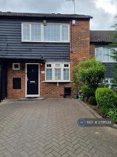 undefined, Laurel View, London, N12