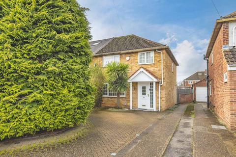 undefined, Morley Close, Langley SL3