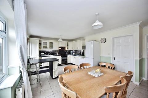 4 bedroom bungalow for sale, Seaside Avenue, Minster on Sea, Sheerness, ME12