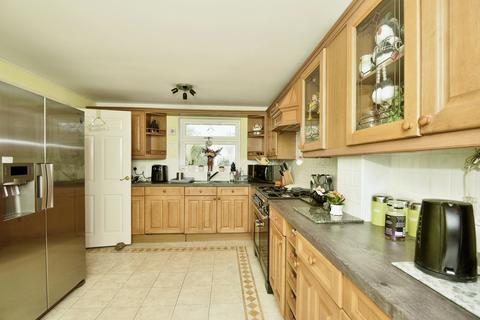 5 bedroom detached house for sale, Buckthorne Road, Minster on Sea, Sheerness, Kent, ME12