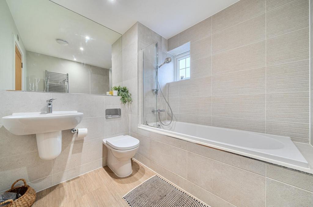 1401013-20-697c8f3eba524.jpg