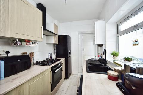 3 bedroom terraced house for sale, Maple Street, Sheerness, Kent, ME12