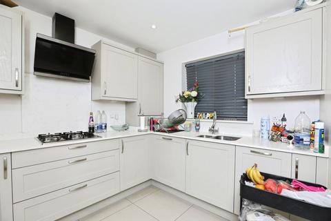 3 bedroom house for sale, Commodores Close, Minster on Sea, Sheerness, Kent, ME12