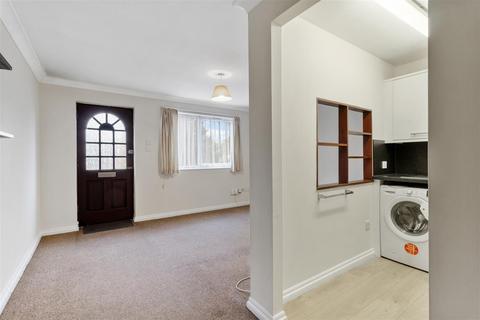 undefined, Meon Close, Petersfield
