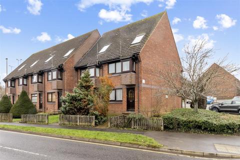 undefined, Meon Close, Petersfield
