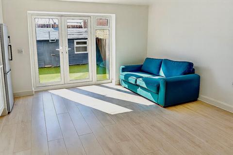 3 bedroom end of terrace house for sale, Acorn Street, Sheerness, Kent, ME12