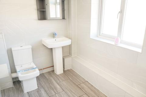 3 bedroom end of terrace house for sale, Acorn Street, Sheerness, Kent, ME12