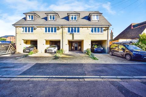 2 bedroom townhouse for sale, Granville Road, Sheerness, Kent, ME12