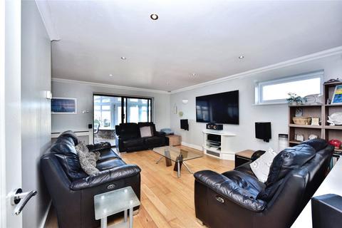 4 bedroom detached house for sale, Imperial Avenue, Minster On Sea, Kent, ME12