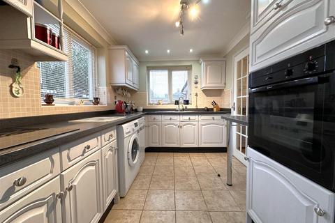 3 bedroom detached bungalow for sale, California Road, Farndon, Newark