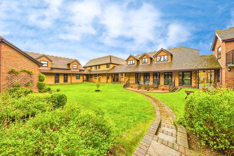2 bedroom flat for sale, Clarendon Mews, Bexley, DA5
