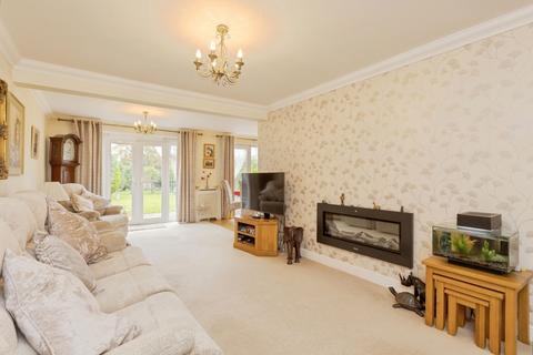 4 bedroom bungalow for sale, Guestwick, Tonbridge, Kent, TN10