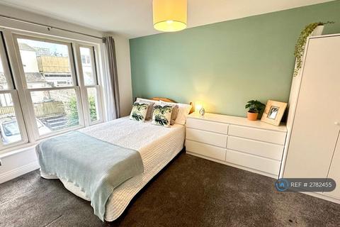 6 bedroom terraced house to rent, New Windsor Terrace, Falmouth, TR11