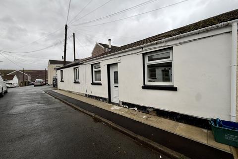 undefined, Bedlinog, Treharris CF46