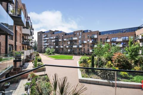 3 bedroom flat for sale, Station Approach, Sydenham, London, ., SE26